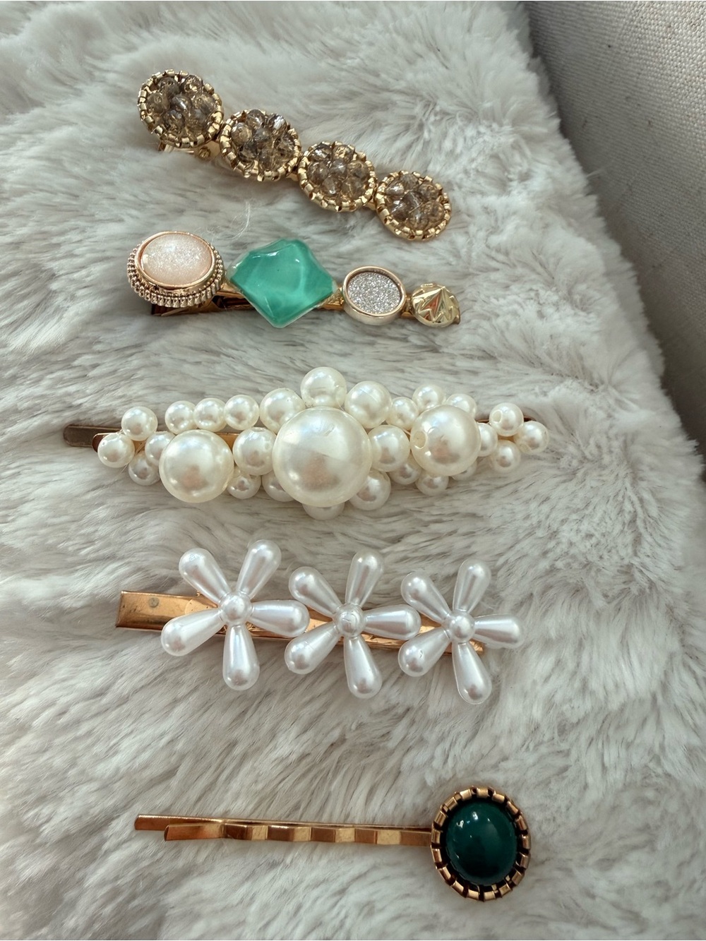 Pearl & Green Gemstone Decorative Hair Clip Set - Gold Accents